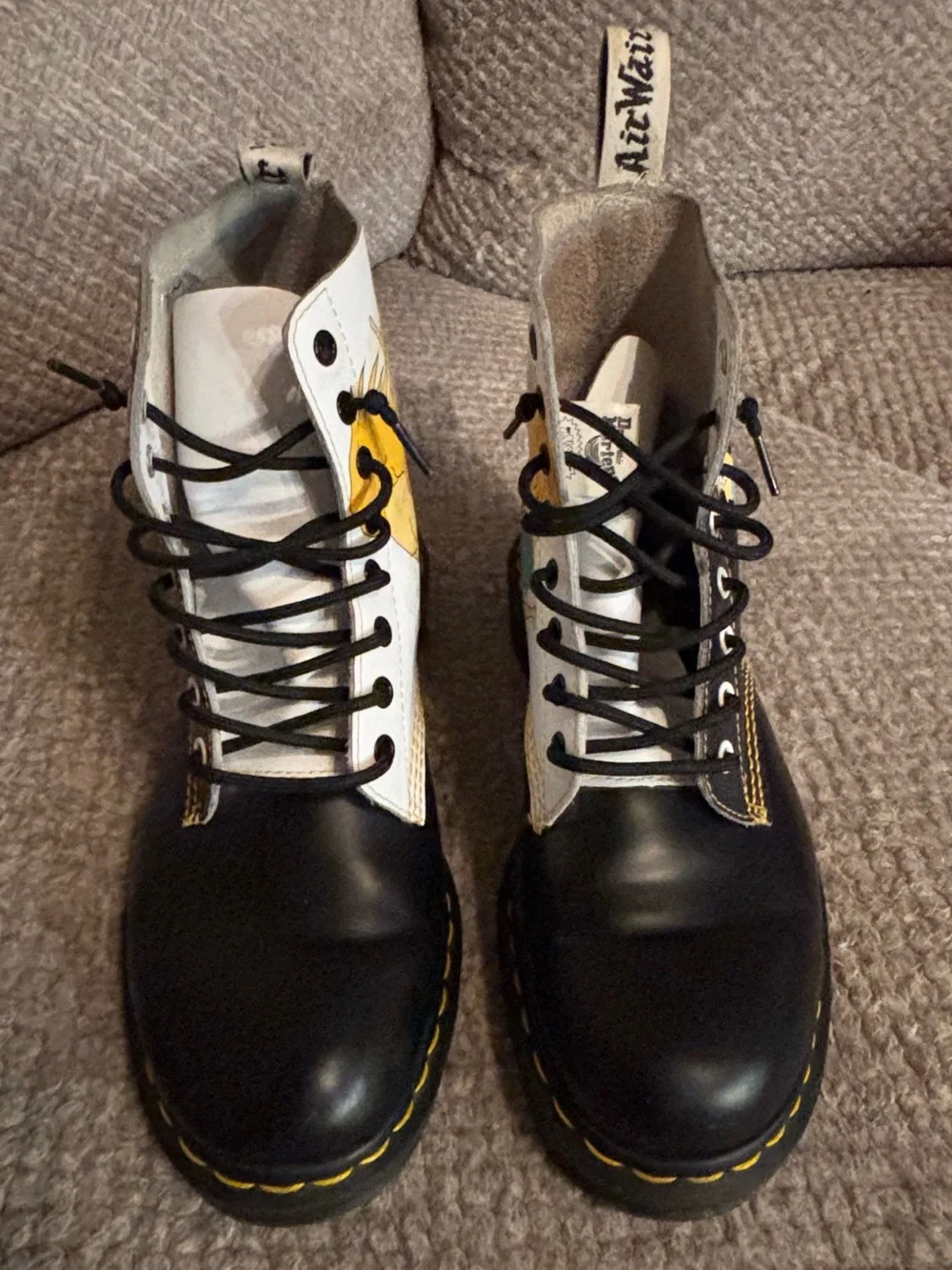 Rare limited-edition Dr. Martens collaboration Beavis & Butt-Head artwork Men S9